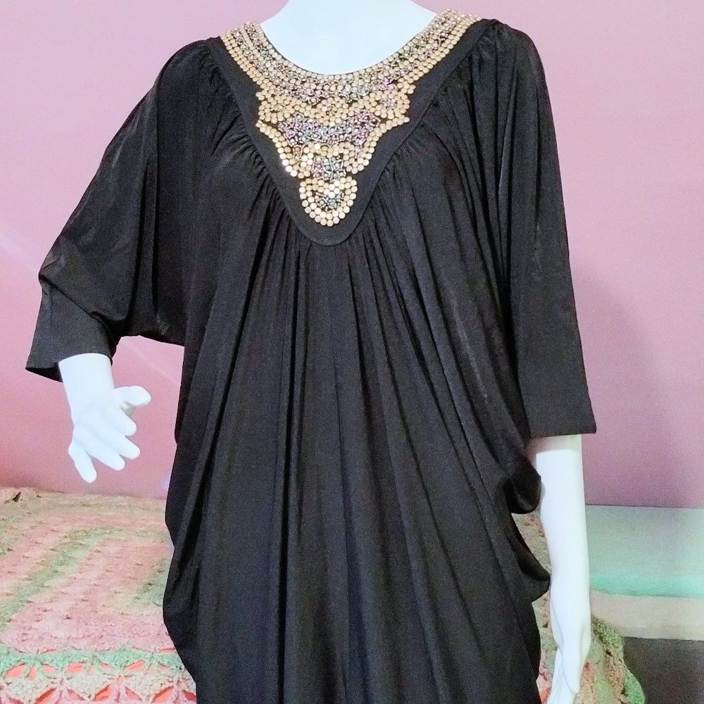 Elegant Black Kaftan with Gold Embellished Neckline - Picture 3 of 10